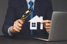 Najem zwrotny jest coraz popularniejszym rozwiązaniem w polskim handlu (fot. Shutterstock)