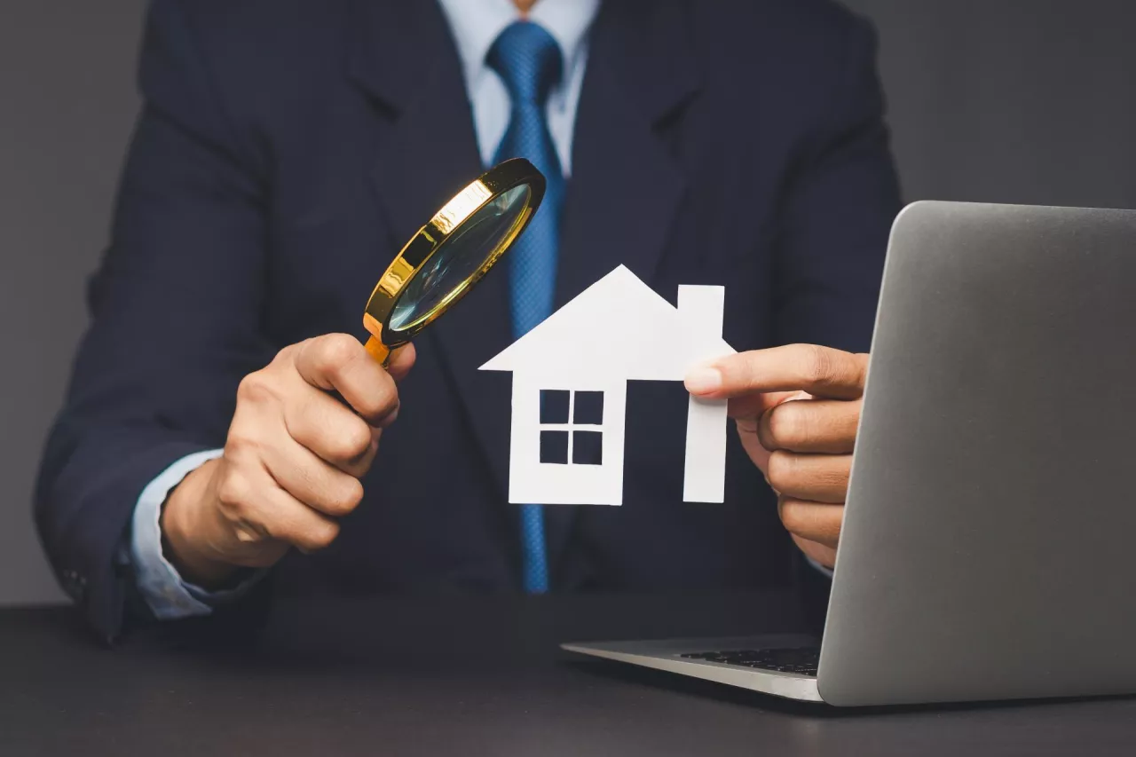 Najem zwrotny jest coraz popularniejszym rozwiązaniem w polskim handlu (fot. Shutterstock)