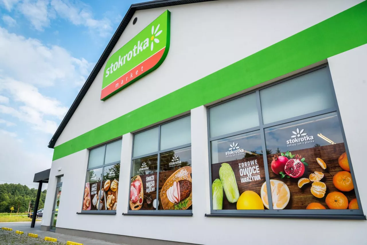 Stokrotka na skraju strajku. Pracownicy żądają 800 zł podwyżki i większej obsady sklepów (fot. materiały prasowe)