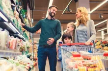 Tempo wzrosu cen żywności spada (fot. Canva)