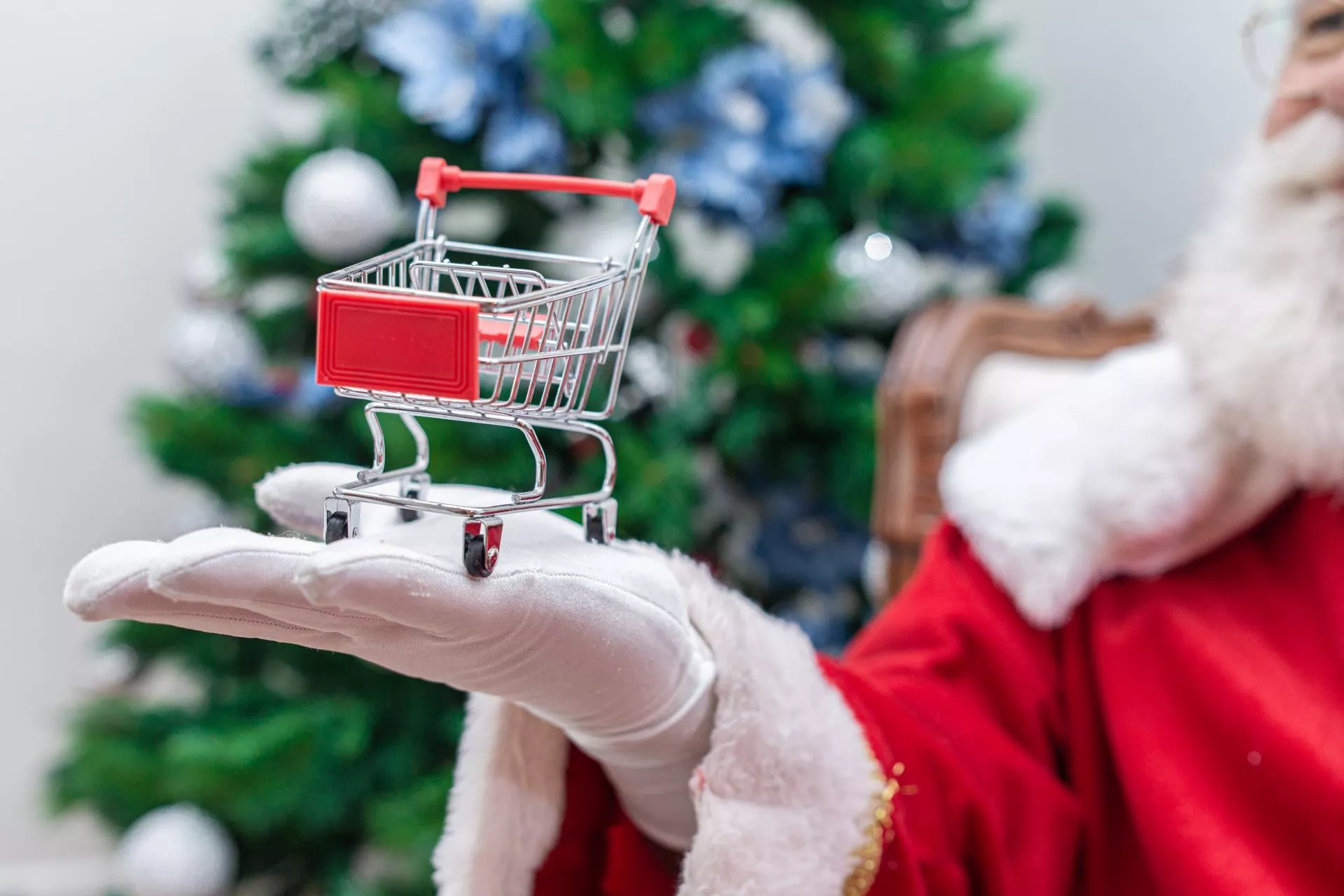 Benefity pracownicze wspierają świąteczne budżety Polaków. Na co są przeznaczane?