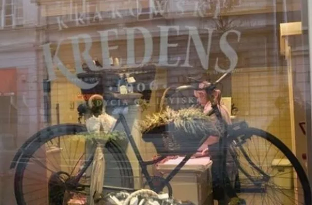 Krakowski Kredens odlatuje. Marka wzmacnia obecność na lotniskach dzięki współpracy z Baltoną