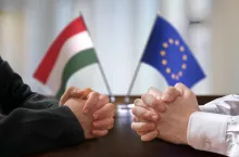 KE oficjalnie nakazała Węgrom zniesienie limitów marż na wybrane artykuły spożywcze i drogeryjne (fot. Shutterstock)