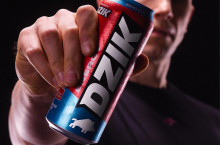 Napój energetyczny marki Dzik