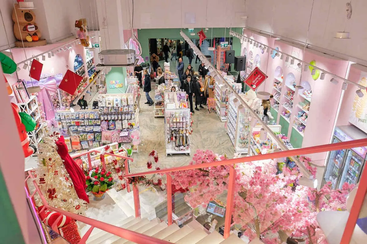 <p>Home Shop to innowacyjny koncept, który zadebiutował w Warszawie</p>