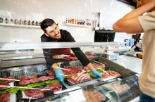 Amerykanie maja teraz jeść więcej mięsa czerwonego (fot. Envato Elements)