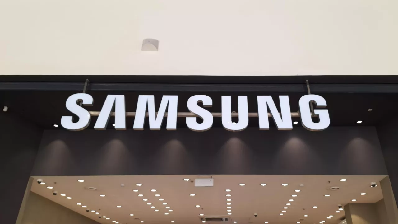Sklep Samsung (fot. Shutterstock)