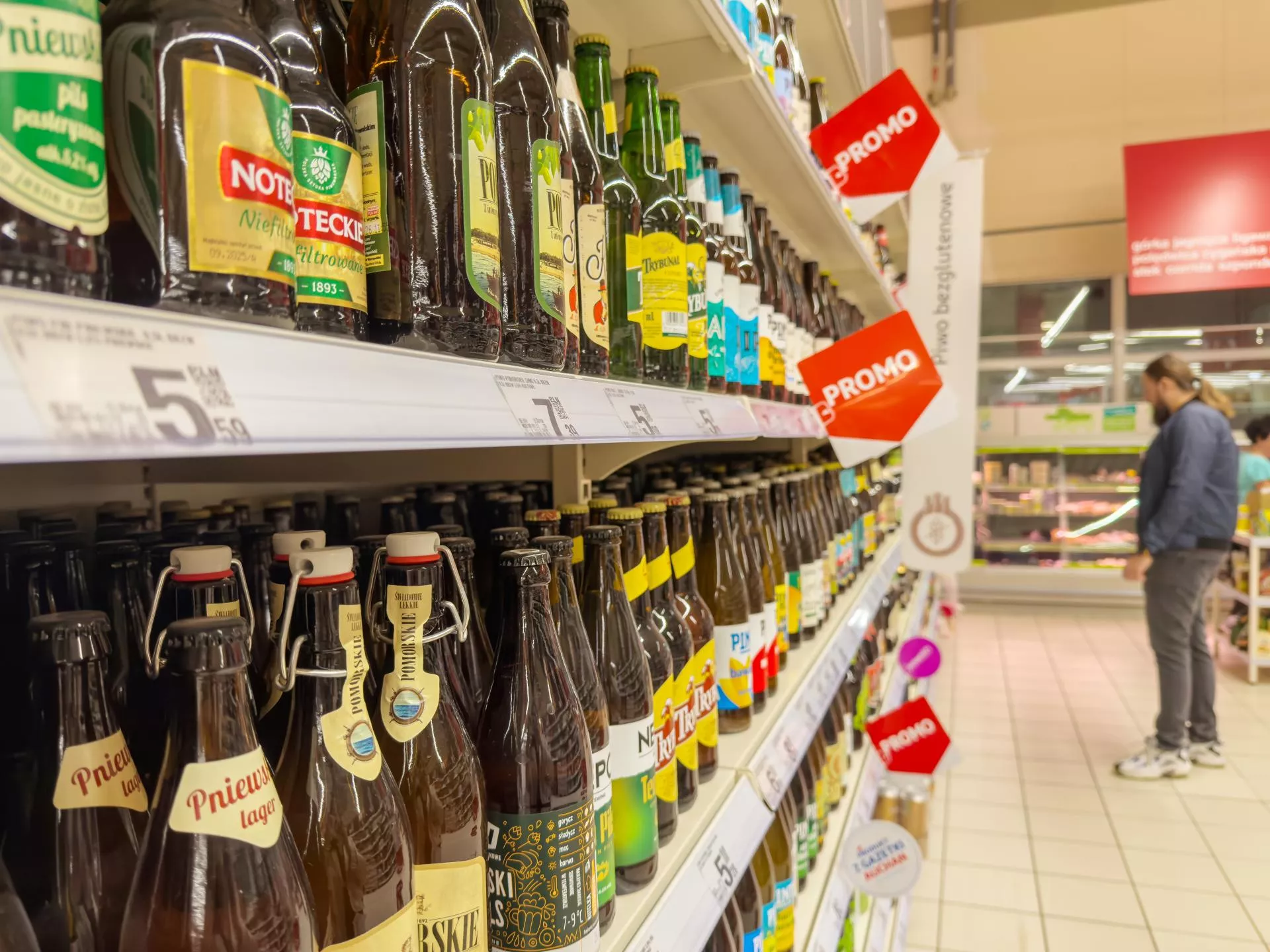 Handel nie chce zmian w przepisach o systemie kaucyjnym. Kością niezgody... paragon