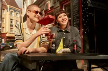 Napoje marki Fritz-Kola nie będą już dostępne wyłącznie w szklanych butelkach (fot. materiały prasowe)