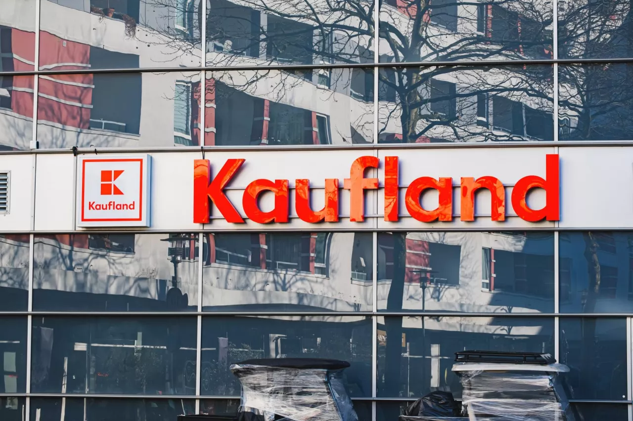Supermarket sieci Kaufland (fot. Alexander Fedosov/Shutterstock)