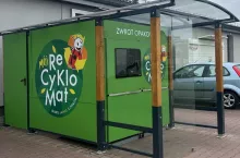 Błąd systemu kaucyjnego w Biedronce. Ekstra pieniądze za zwrot puszek (fot. Biedronka)