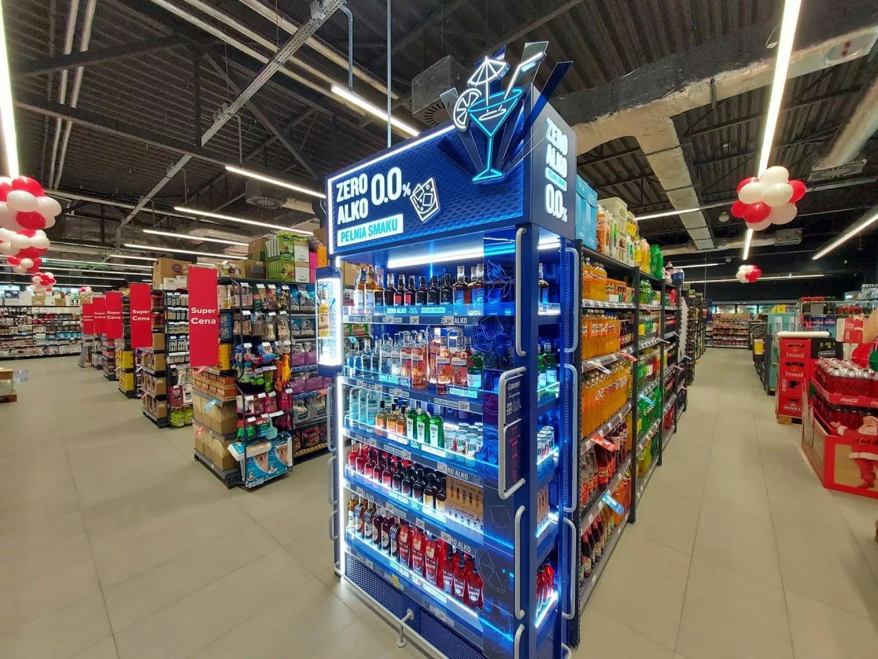 Piwo bezalkoholowe w sklepie Carrefour (fot. Carrefour Polska)