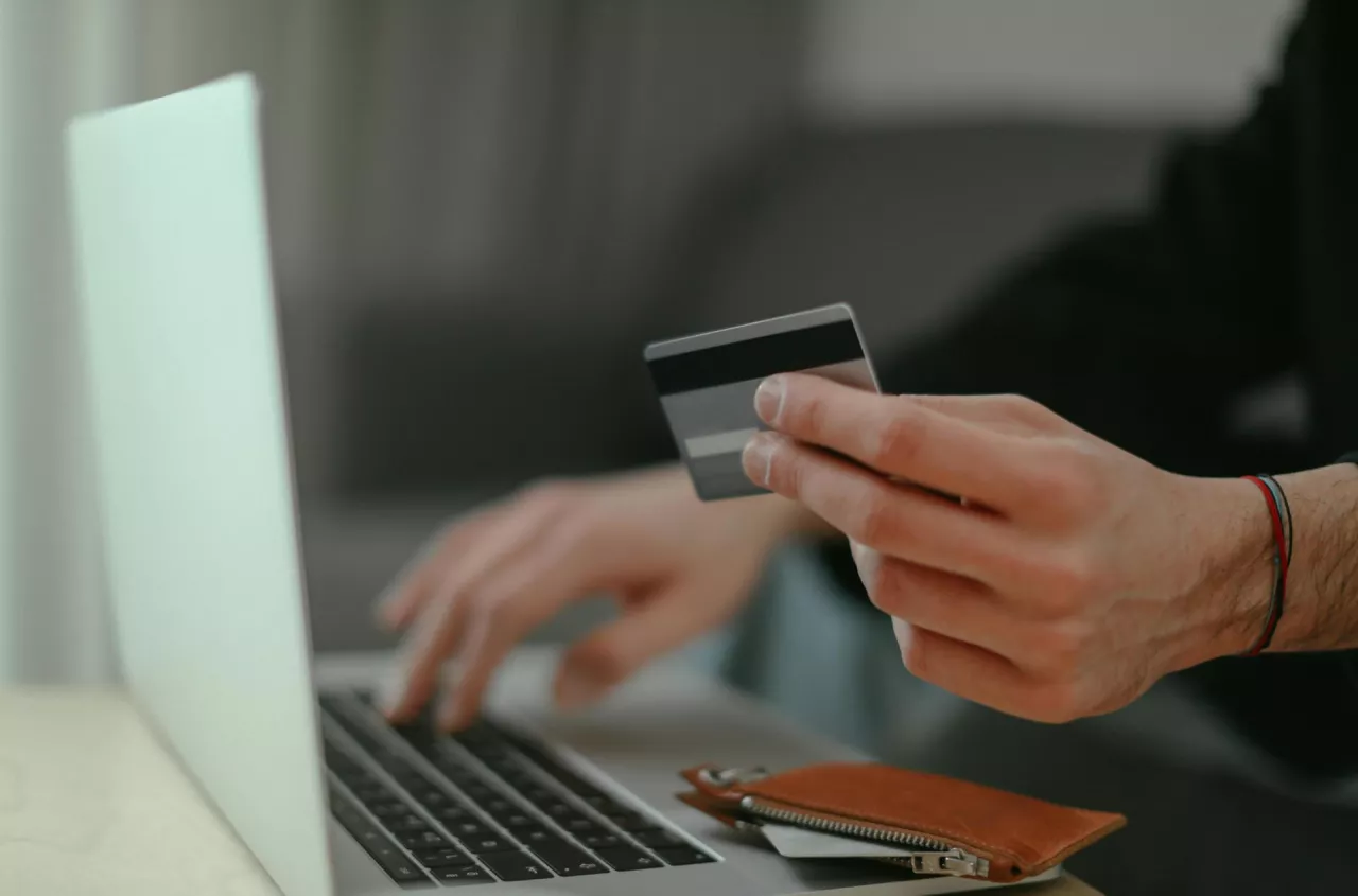 Jak świadomie korzystać z czasowych ofert bankowych?