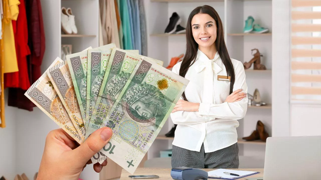 Od 6 000 do 40 000 zł. Sprawdź aktualne płace w handlu, marketingu i logistyce (fot. Canva)