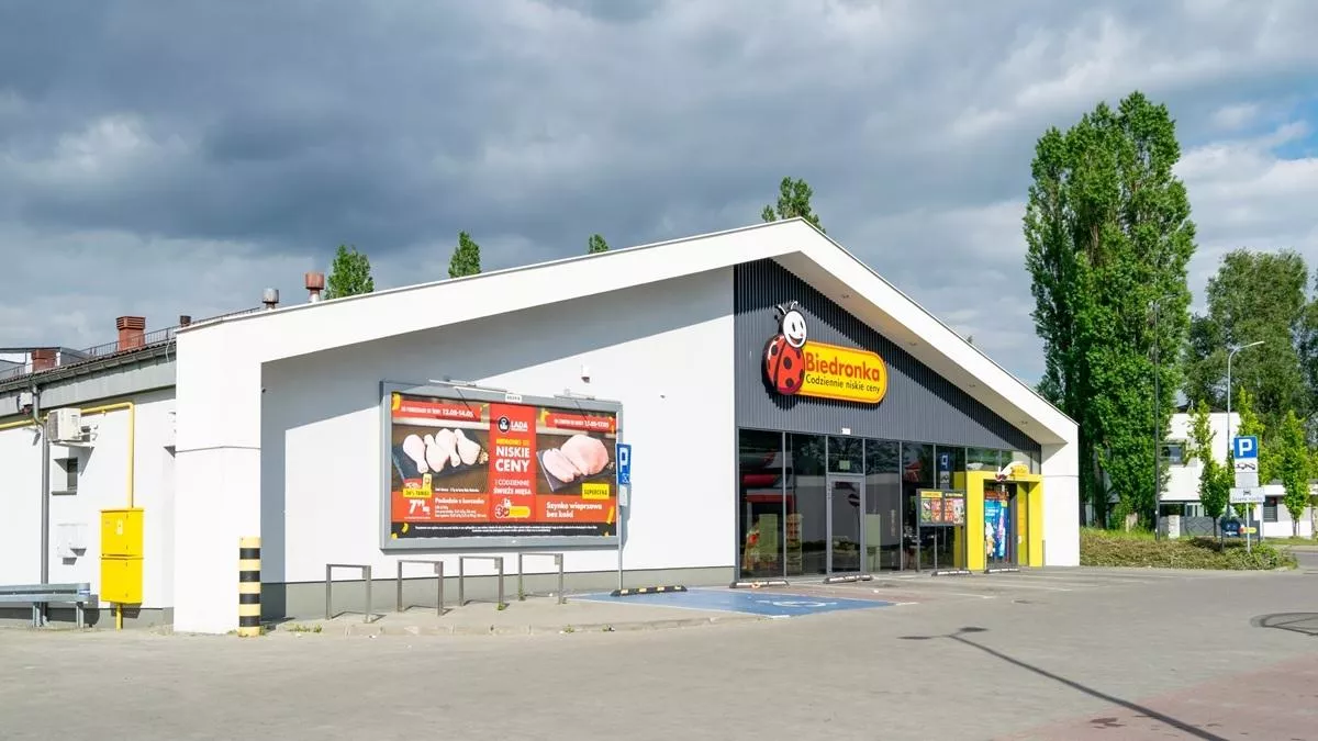 Biedronka likwiduje region operacyjny. Sieć szuka oszczędności [NASZ NEWS]
