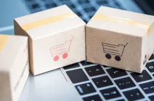 Części zamienne hitem e-commerce w Polsce. Sprzedaż wystrzeliła 4-krotnie. Czy e-commerce w 2026 przebije 10 proc.? (fot. Canva)