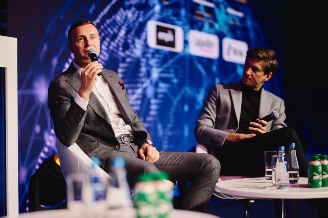 Dariusz Sinkiewicz (po lewej), Lagardere Travel Retail (fot. Wiadomości Handlowe)