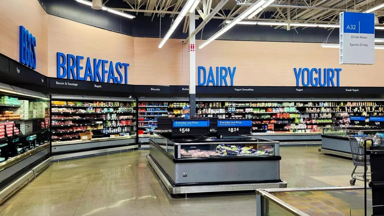 Na zdj. sklep sieci Walmart w Wirginii (fot. Shutterstock)