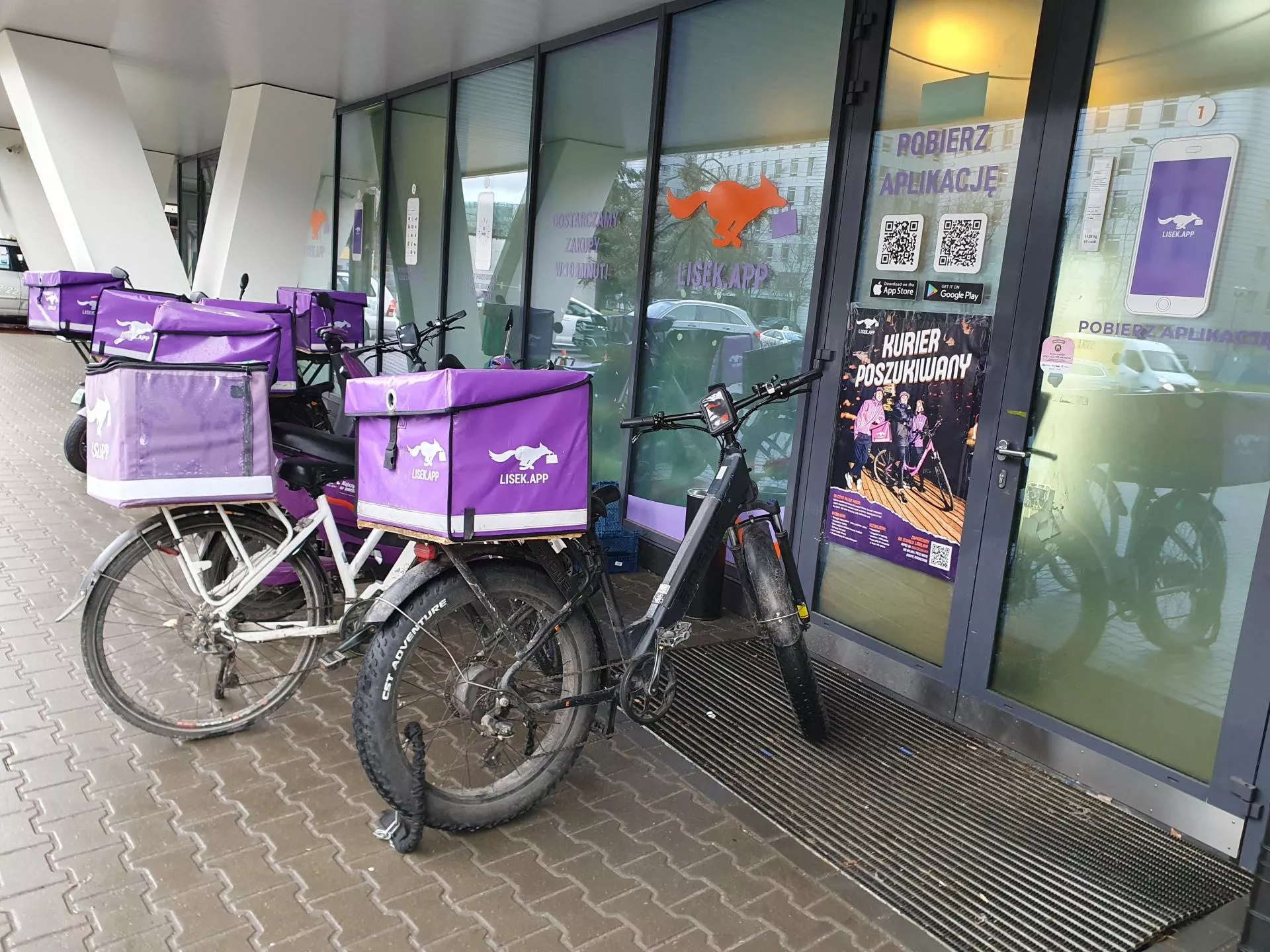 Całodobowe zakupy w Lisku. Platforma rusza z pilotażem dostaw 24/7