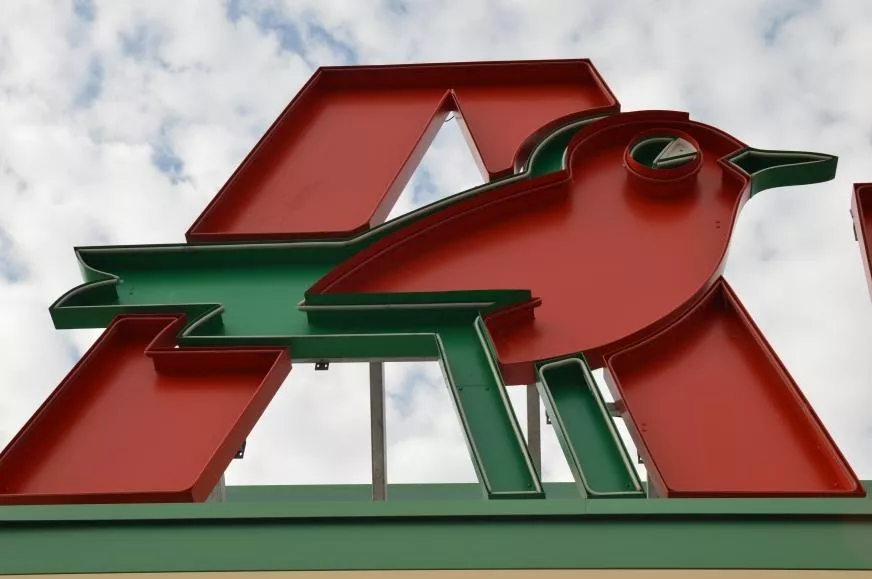 Właściciel Auchan buduje imperium nieruchomości. Strategia warta 8 mld euro