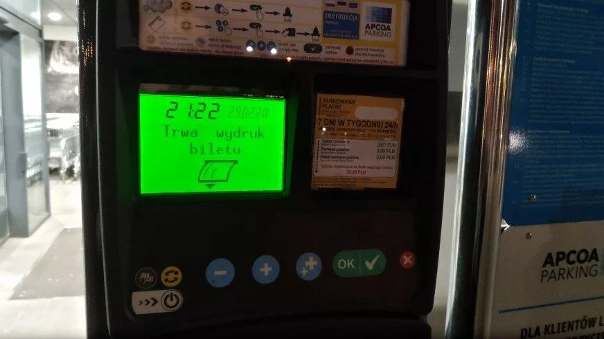 "Brudne" chwyty APCOA. Gigakara dla operatora parkingów przed Lidlami i Biedronkami