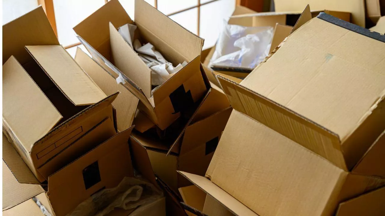 Przeszacowanie popytu i braki w AI. Raport o problemach branży papierniczej i opakowań