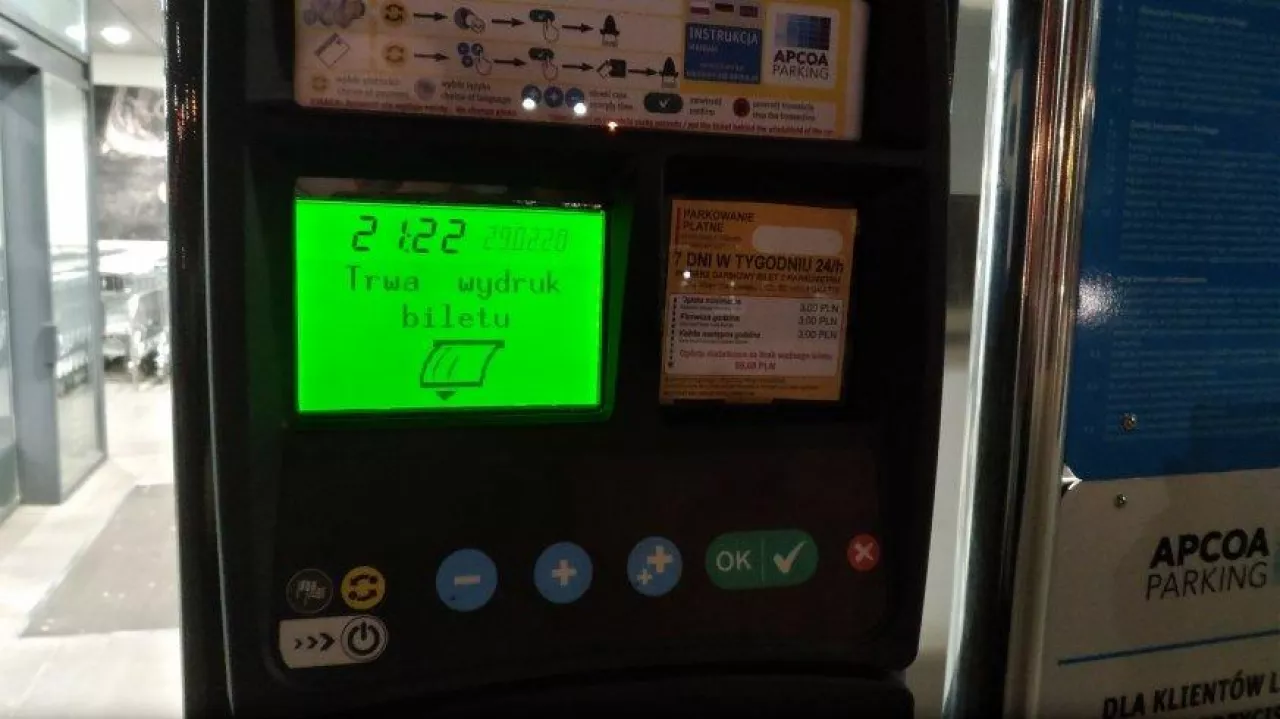 APCOA Parking Polska z gigantyczną karą do UOKiK (fot. wiadomoscihandlowe.pl)