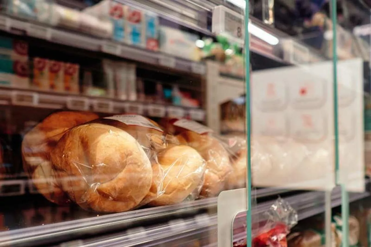 Pieczywo ma nie tylko dobrze smakować i ładnie pachnieć, ma też być zdrowie i dobrze oznakowane. Z tym ostatnim jest problem - zaznacza IJHARS(fot. Łukasz Rawa, wiadomoscihandlowe.pl)