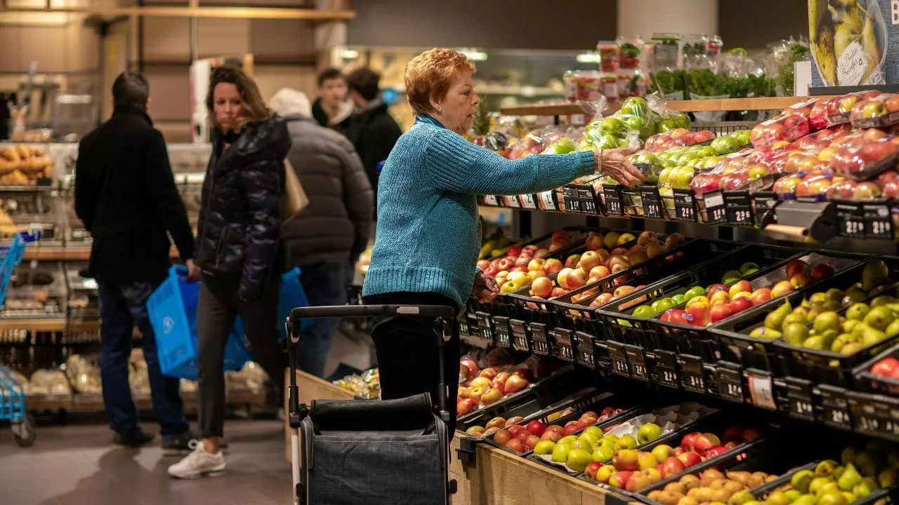 Jak strach przed wojną i ubóstwem wpływa na polskich konsumentów? Raport Kantar
