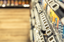 Cena zaufania: dlaczego papierowa etykieta już nie wystarcza