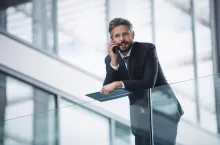 Cyfrowa karta SIM w biznesie: jak wirtualne rozwiązania zmieniają handel i e-commerce