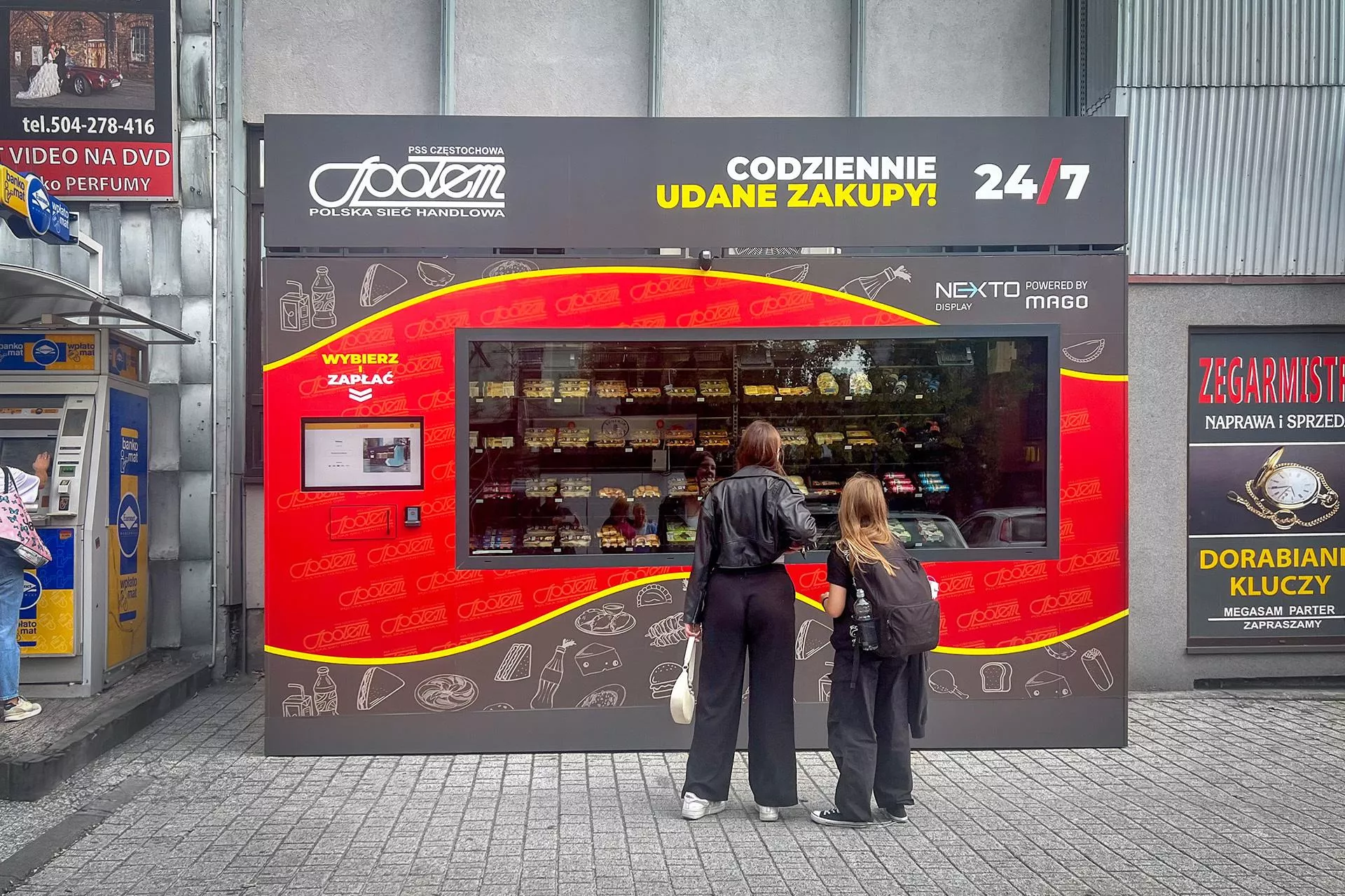 Społem ma pomysł na młodych konsumentów? Sieć chce im dać coś, czego nie mają dyskonty