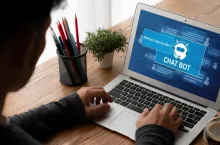 Handel ma obawy przed wdrażaniem AI (fot. Shutterstock)