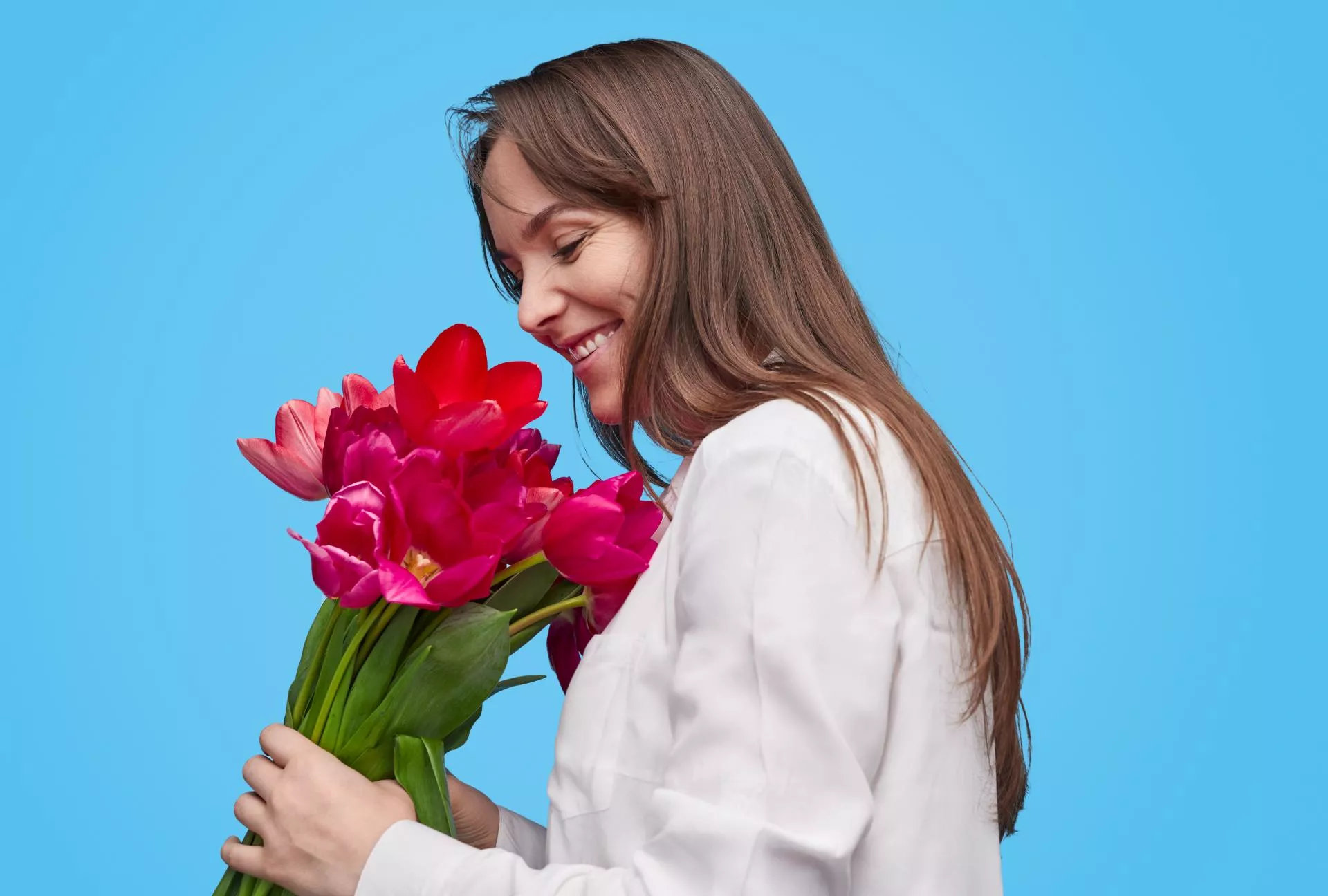 Dzień Kobiet napędza handel. Bukiety za 120 zł i popołudniowy pik sprzedaży