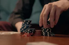 FMCG przejmie wydatki Polaków na hazard? (fot. Shutterstock)