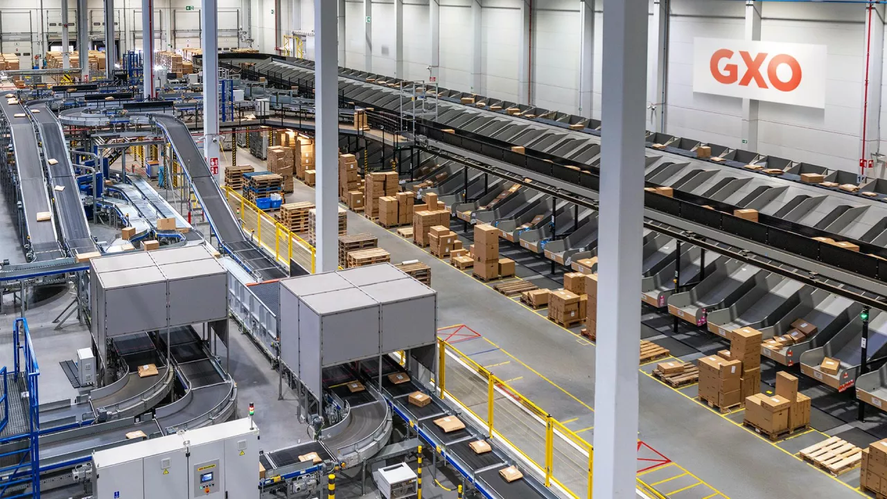 GXO świętuje 20 lat rozwoju w Polsce, podkreślając innowacje i pozytywny wpływ na lokalne społeczności