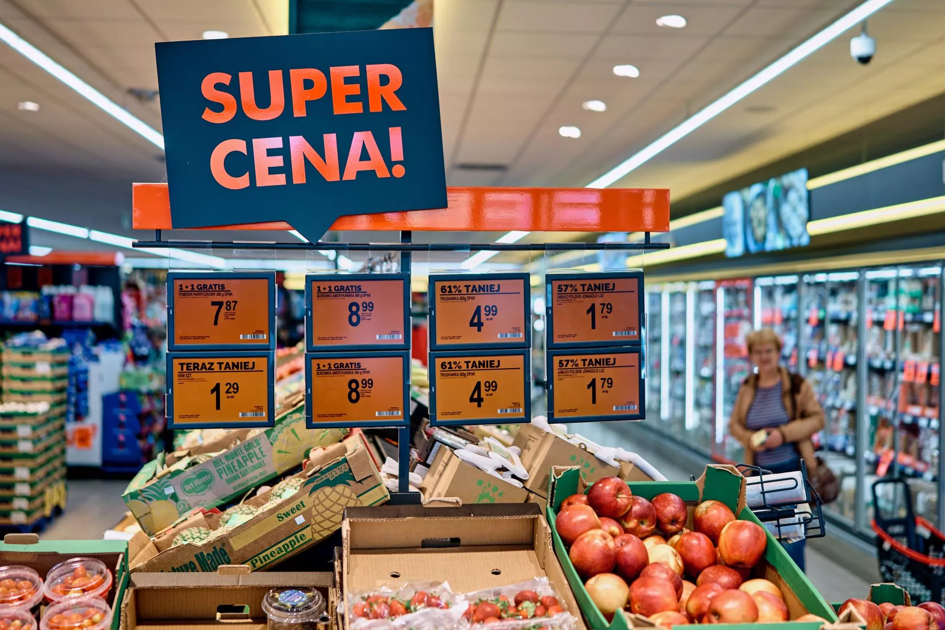 Gorączka promocji nie opadnie. Biedronka, Lidl i Dino powalczą na zniżki