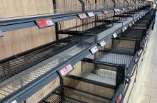 Lidl oficjalnie pożegnał jaja pochodzące od kur z chowu klatkowego (fot. shutterstock)