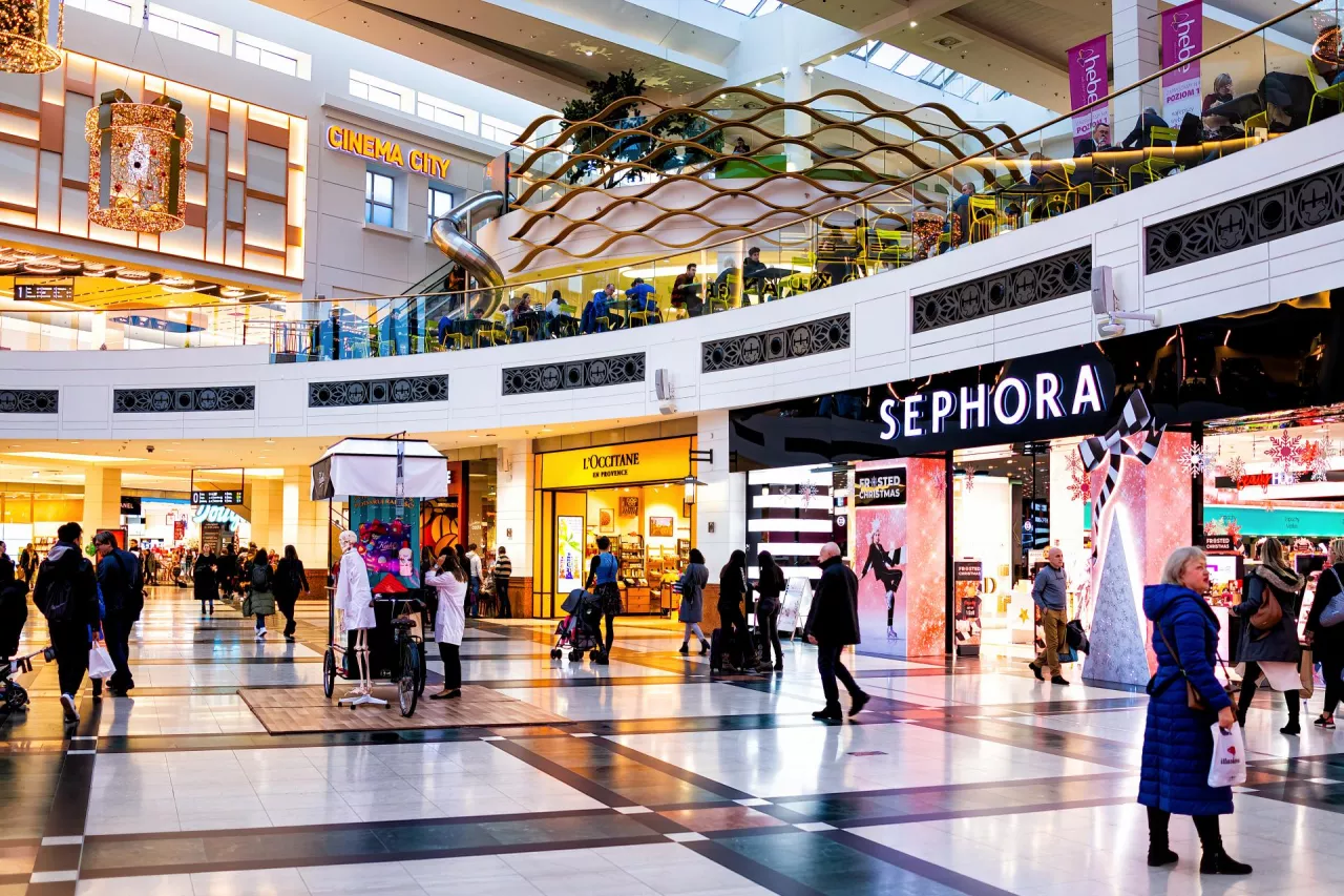 Kończy się era bezpłatnego parkowania w Westfield Arkadia (fot. Shutterstock)