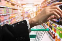 Ostatecznie to i tak klient przy kasie decyduje czy kupić towar czy nie (fot. MondayNews)