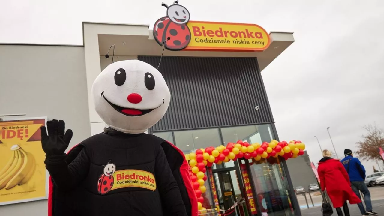 Biedronka wkrótce będzie miała duży powód do świętowania (fot. mat. prasowe)