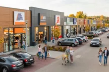 W II połowie 2025 r. rynek wzbogacił się o 337,9 tys. mkw. nowej powierzchni. Aż 97 proc. tej podaży stanowiły parki handlowe (Ilustracja stworzona przy pomocy AI)