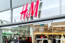 Sieć H&amp;M notuje wzrost rentowności, pozytywny trend sprzedaży oraz redukcję emisji CO2 (fot. Shutterstock)