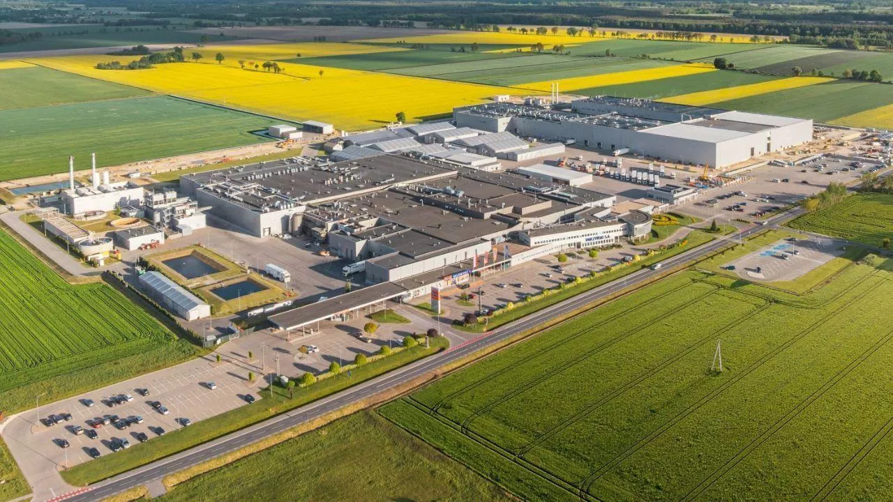 Zakład Produkcyjny Tarczyński w Ujeźdźcu Małym (fot. Tarczyński S.A.)