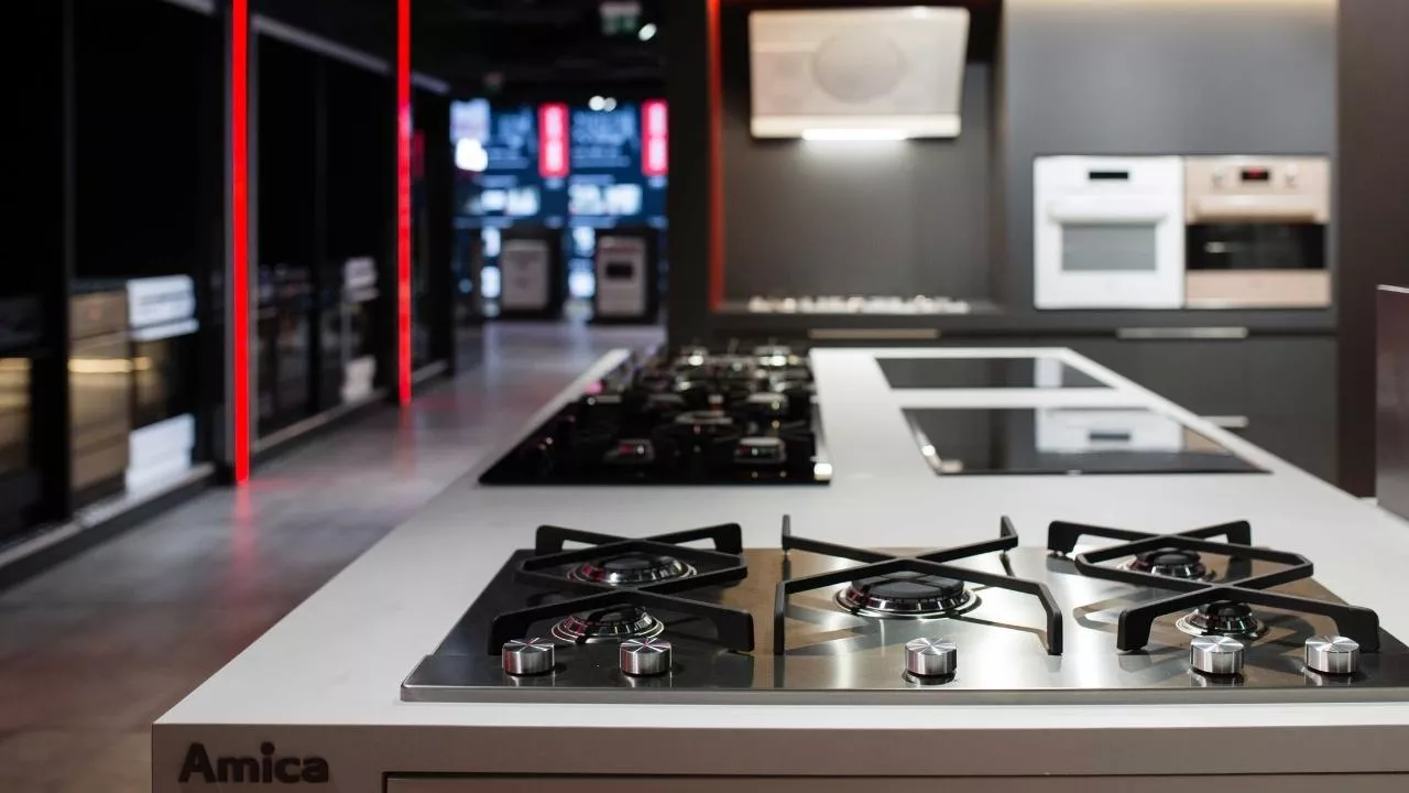 Branża AGD w Polsce notuje straty i traci wolumeny, a Amica rośnie