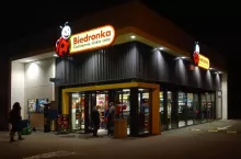 Biedronka otwiera sklepy dłużej przed Wielkanocą (fot. Shutterstock)