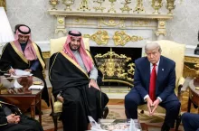 Donald Trump nakłada rekordowe cła na dobra luksusowe z Europy (fot. Shutterstock)