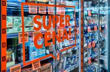 Kiedy <a href=”https://www.wiadomoscihandlowe.pl/tag/promocje” target=”_blank”>promocje</a> stają się zbyt częste i przewidywalne, przestają być narzędziem budwowania przewagi konkurencyjnej, uważa Michał Zimińki, senior director w Simon-Kucher (fot. materiały prasowe)