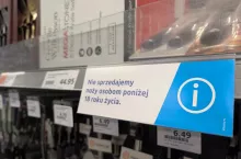 Bez pełnoletności w Action noża się nie kupi (fot. wiadomoscihandlowe.pl)