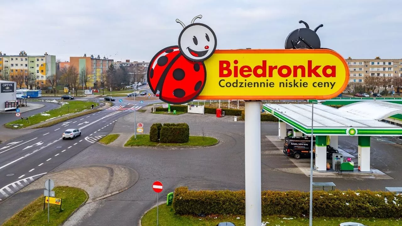 Grupa Centerscape nabyła nową nieruchomość handlową z siecią Biedronka w Warszawie (fot. Shutterstock)